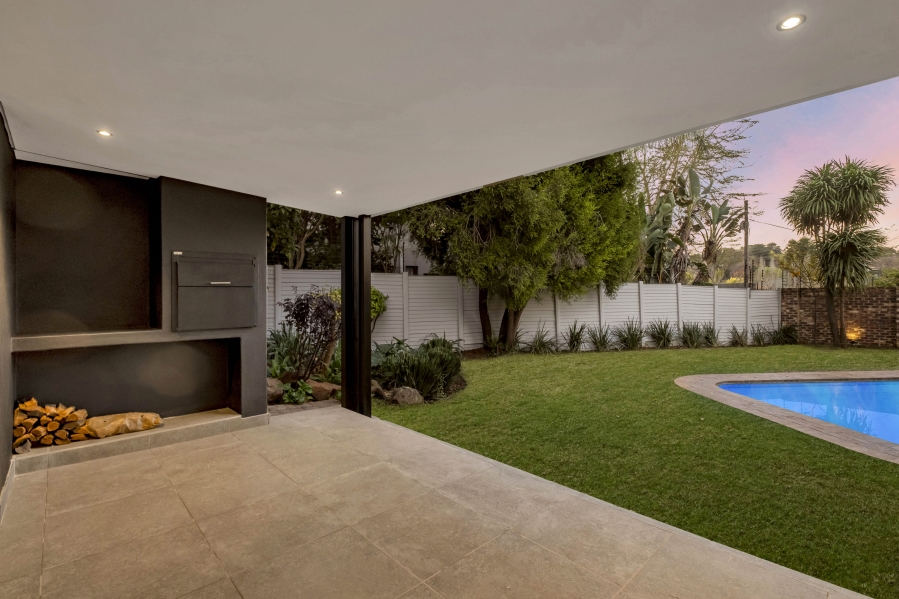 3 Bedroom Property for Sale in Linden Gauteng