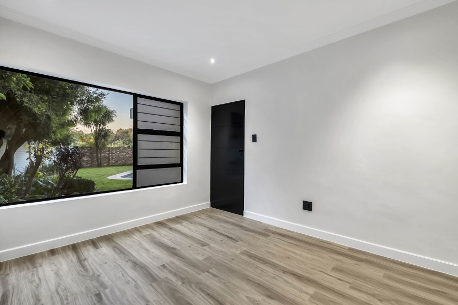 3 Bedroom Property for Sale in Linden Gauteng