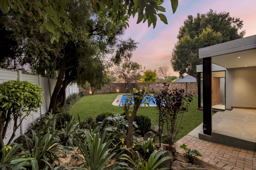 3 Bedroom Property for Sale in Linden Gauteng