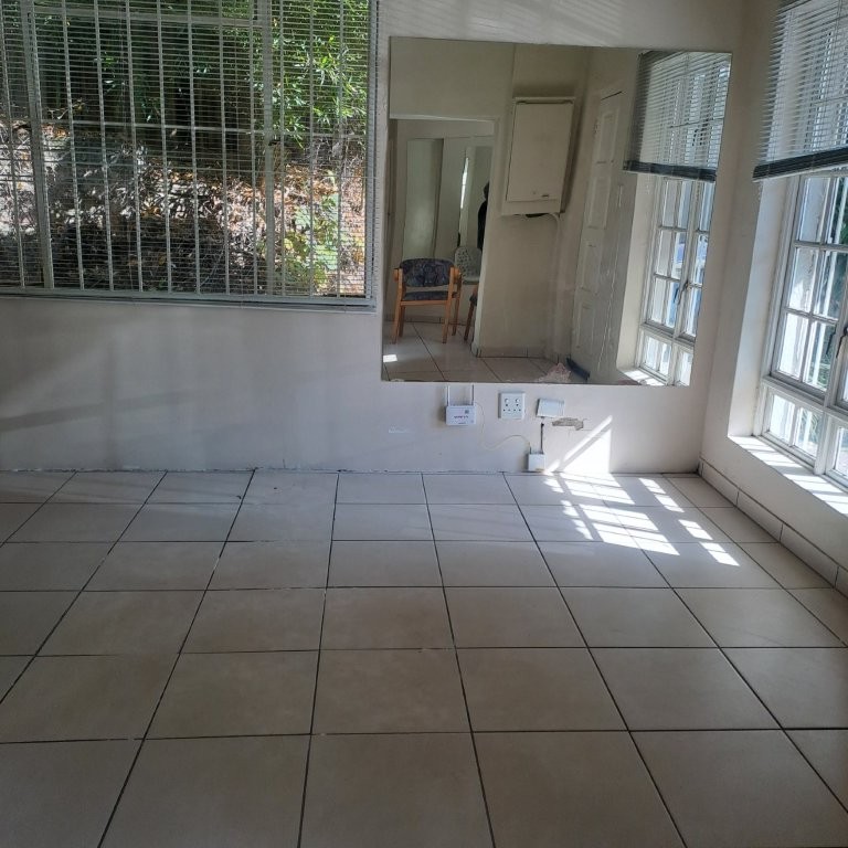 To Let 2 Bedroom Property for Rent in Highlands North Gauteng