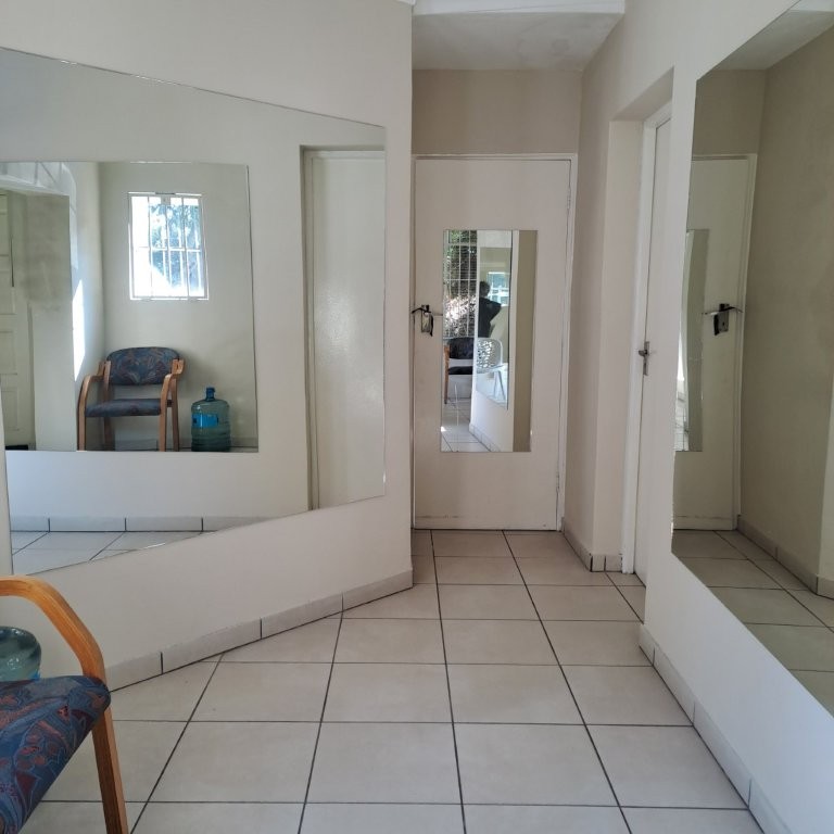 To Let 2 Bedroom Property for Rent in Highlands North Gauteng