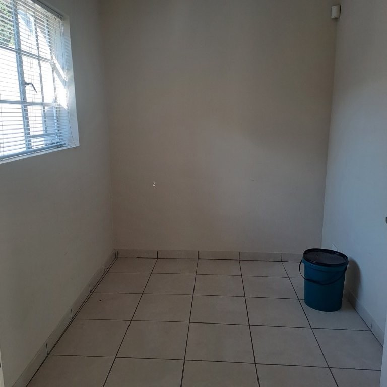 To Let 2 Bedroom Property for Rent in Highlands North Gauteng