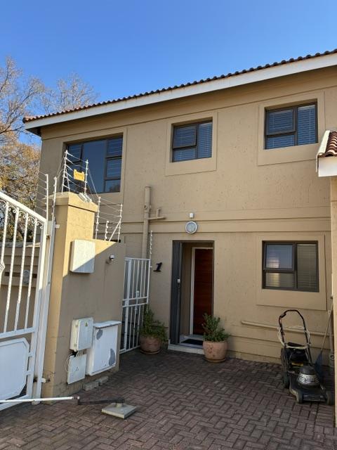 3 Bedroom Property for Sale in Edenvale Central Gauteng