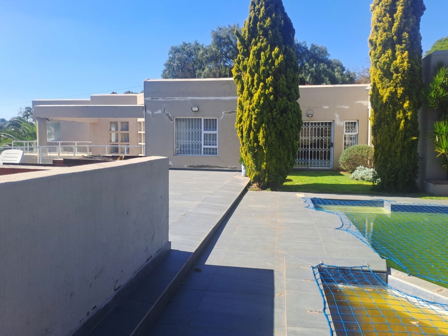 7 Bedroom Property for Sale in Observatory Gauteng