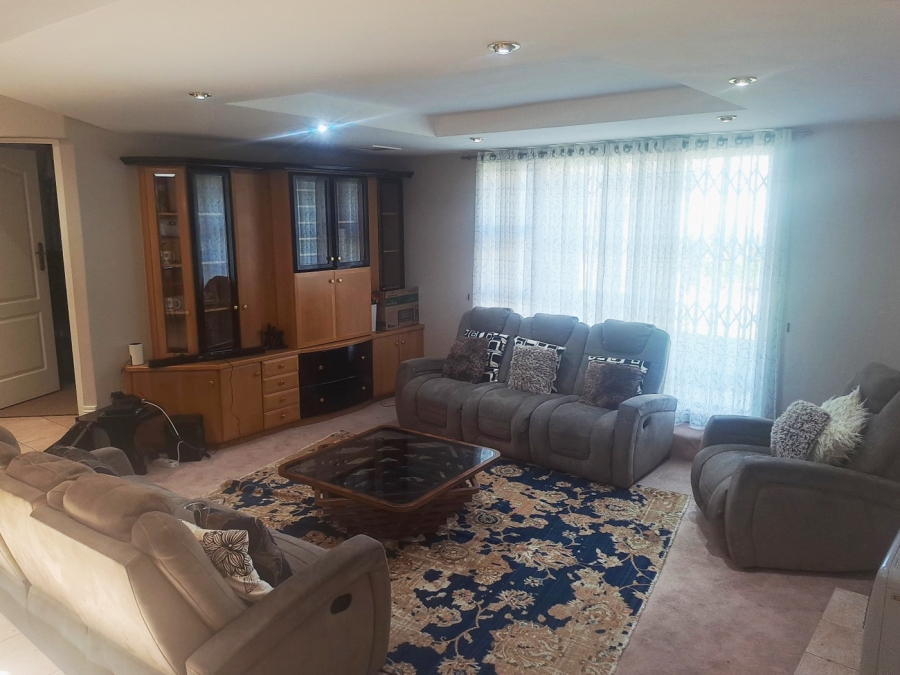 7 Bedroom Property for Sale in Observatory Gauteng