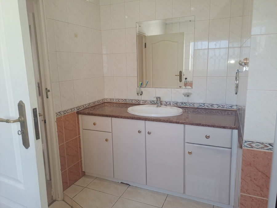 7 Bedroom Property for Sale in Observatory Gauteng