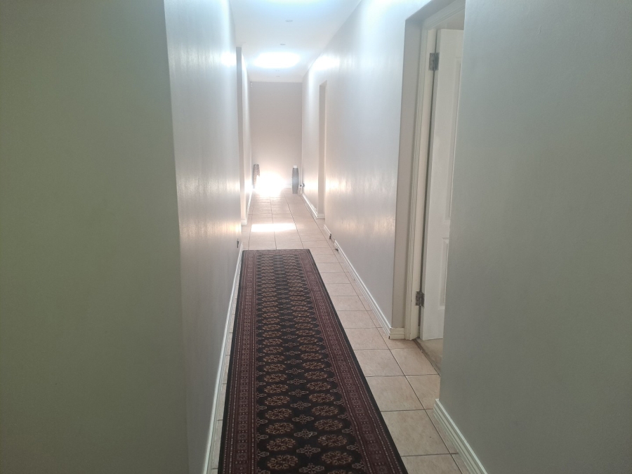 7 Bedroom Property for Sale in Observatory Gauteng