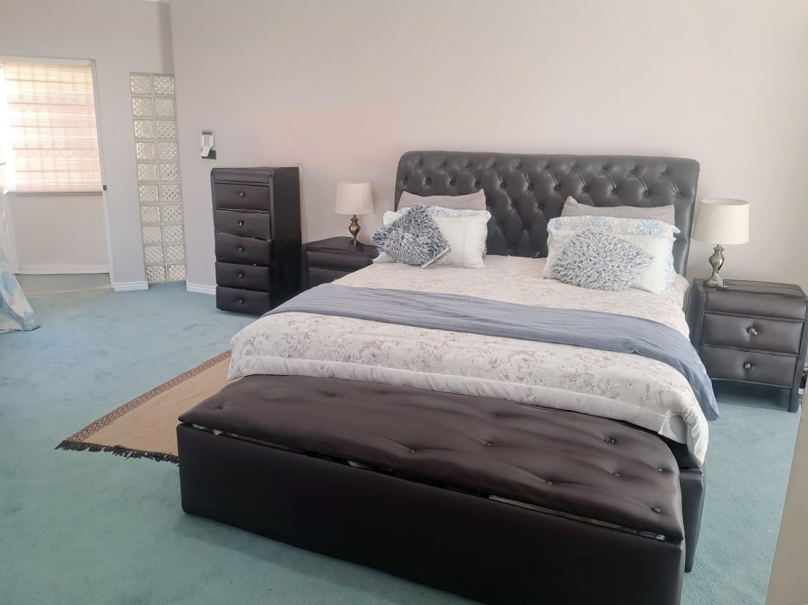 7 Bedroom Property for Sale in Observatory Gauteng