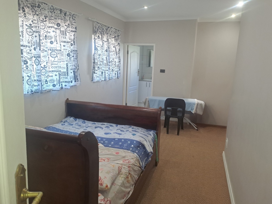7 Bedroom Property for Sale in Observatory Gauteng