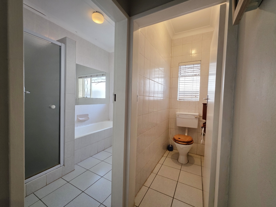 3 Bedroom Property for Sale in Robindale Gauteng