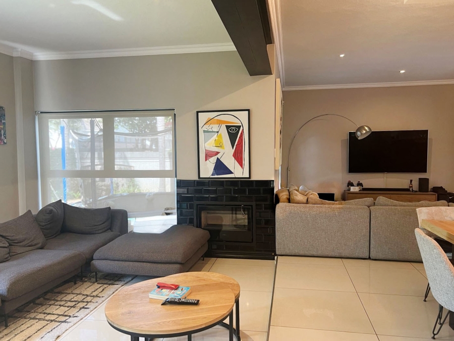 To Let 4 Bedroom Property for Rent in Khyber Rock Gauteng