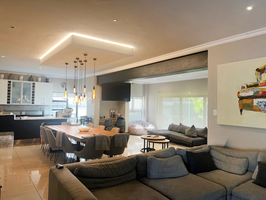 To Let 4 Bedroom Property for Rent in Khyber Rock Gauteng