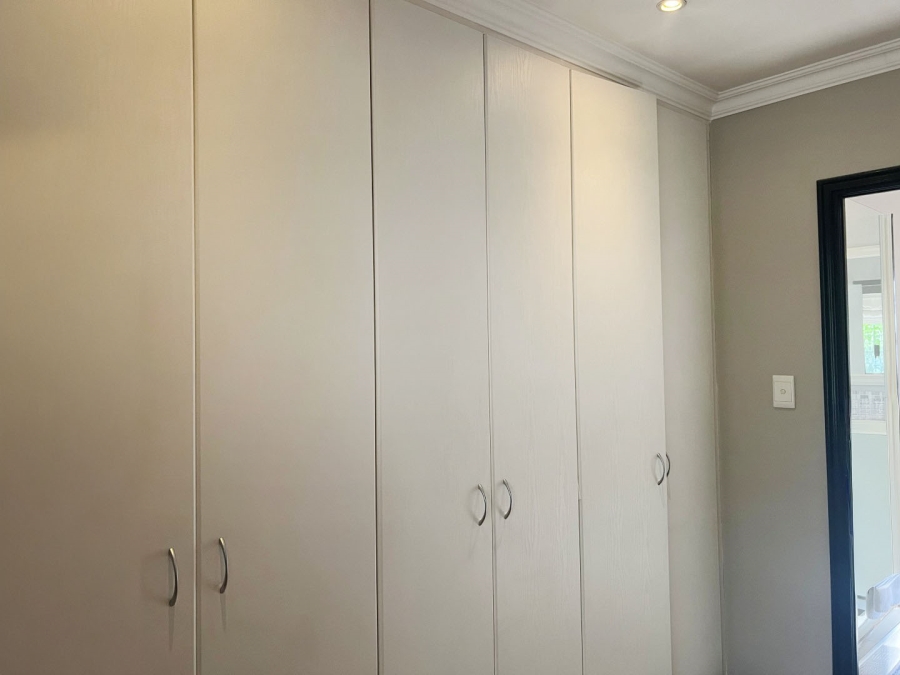 To Let 4 Bedroom Property for Rent in Khyber Rock Gauteng