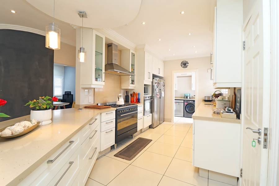 3 Bedroom Property for Sale in Bryanston Gauteng