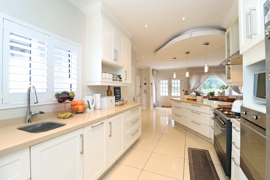 3 Bedroom Property for Sale in Bryanston Gauteng