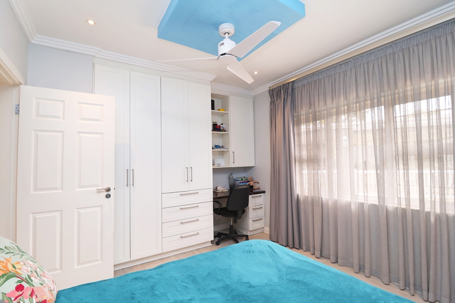 3 Bedroom Property for Sale in Bryanston Gauteng