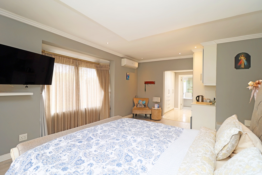 3 Bedroom Property for Sale in Bryanston Gauteng