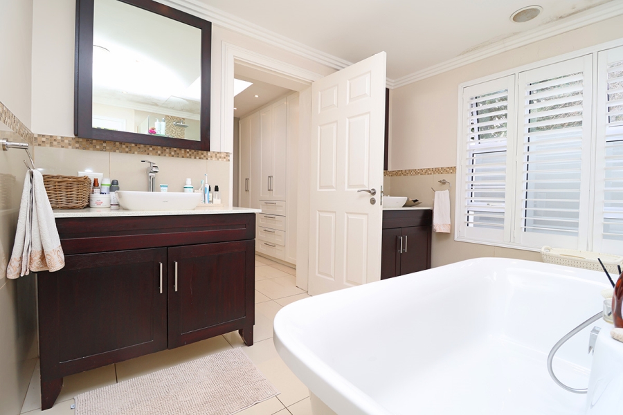 3 Bedroom Property for Sale in Bryanston Gauteng