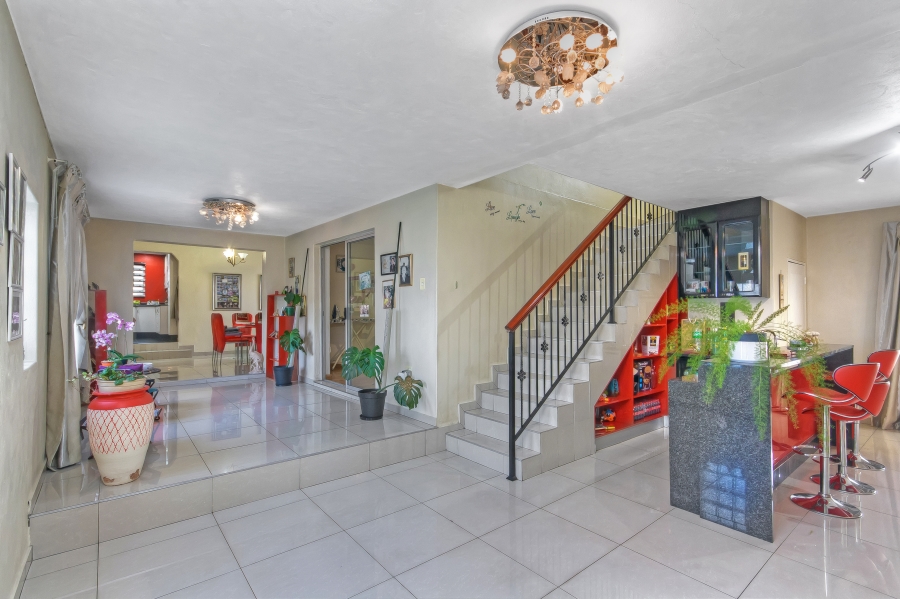 7 Bedroom Property for Sale in Elandspark Gauteng