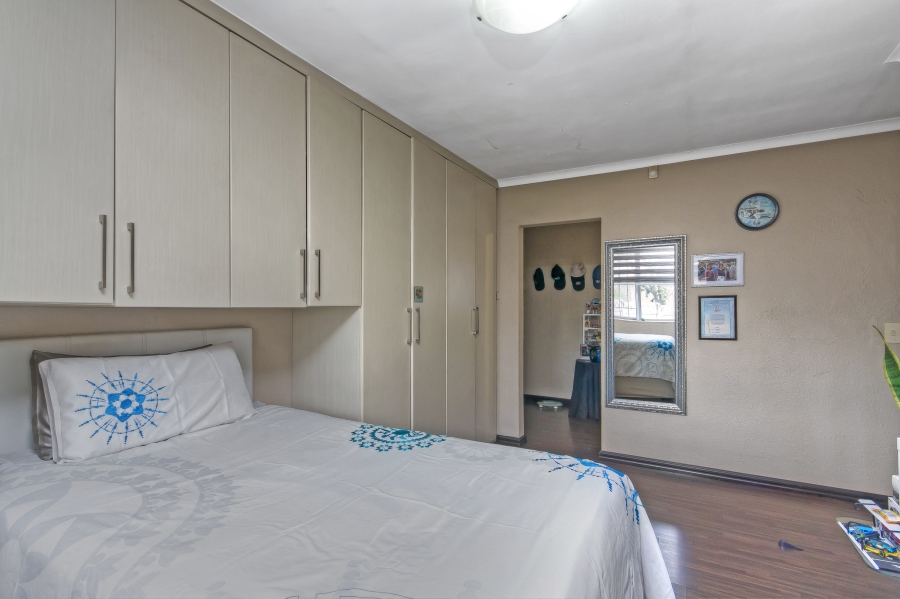 7 Bedroom Property for Sale in Elandspark Gauteng