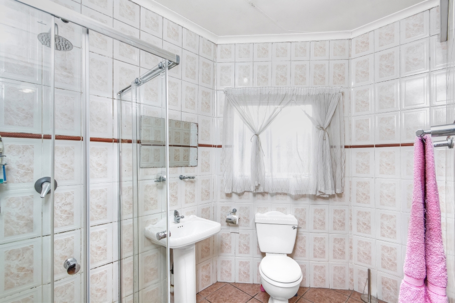 7 Bedroom Property for Sale in Elandspark Gauteng