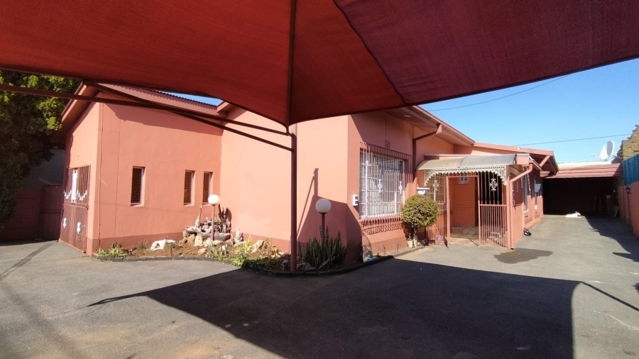 4 Bedroom Property for Sale in Randgate Gauteng