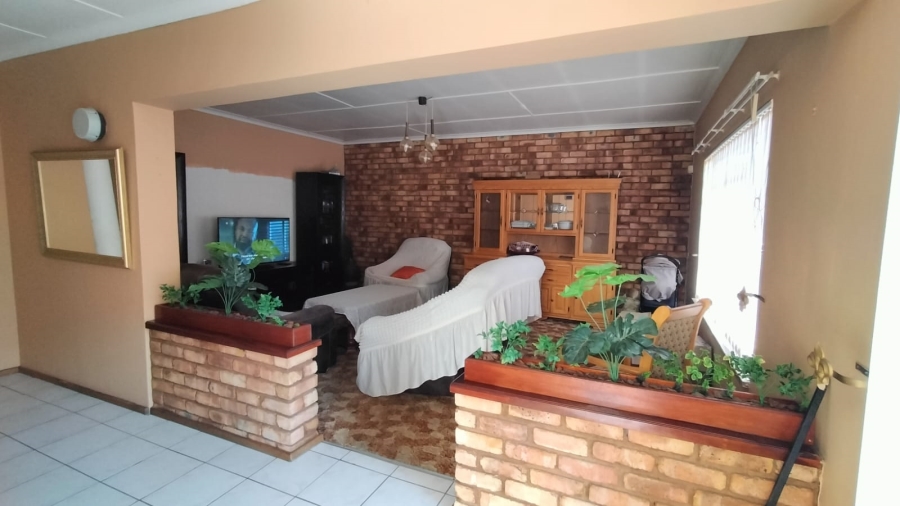 4 Bedroom Property for Sale in Randgate Gauteng
