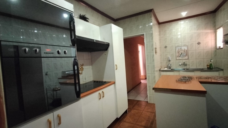 4 Bedroom Property for Sale in Randgate Gauteng