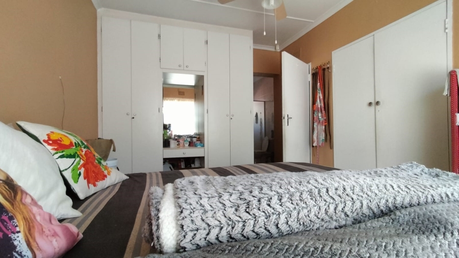 4 Bedroom Property for Sale in Randgate Gauteng