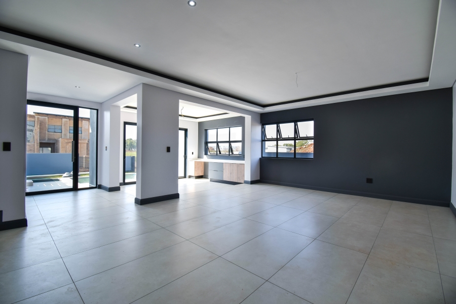 5 Bedroom Property for Sale in Fountainbrook Estate Gauteng