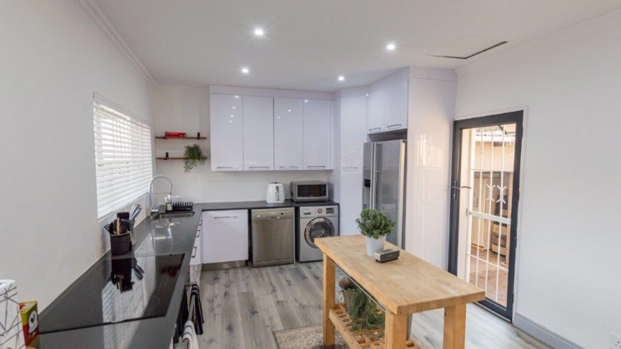 3 Bedroom Property for Sale in Albemarle Ext 2 Gauteng
