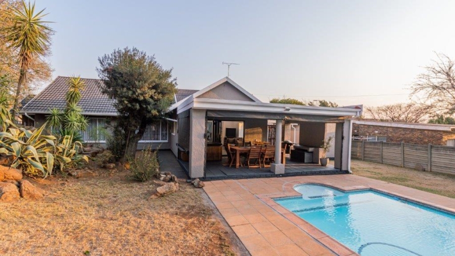 3 Bedroom Property for Sale in Albemarle Ext 2 Gauteng