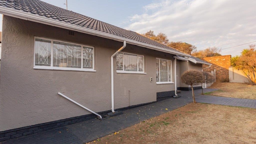 3 Bedroom Property for Sale in Albemarle Ext 2 Gauteng