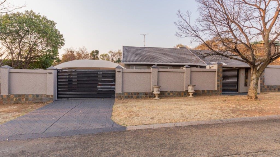 3 Bedroom Property for Sale in Albemarle Ext 2 Gauteng