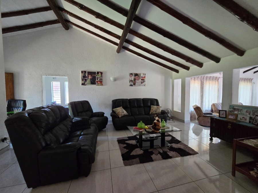 4 Bedroom Property for Sale in Verwoerdpark Gauteng