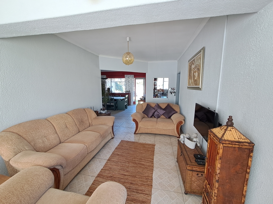 4 Bedroom Property for Sale in Brackenhurst Gauteng
