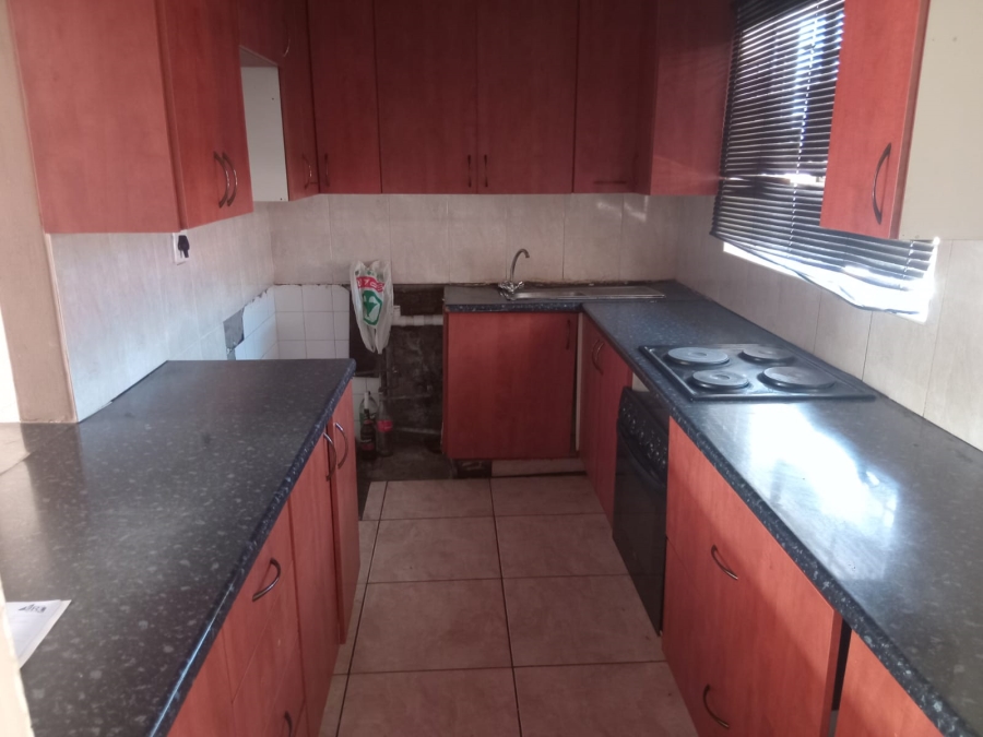 1 Bedroom Property for Sale in Germiston South Gauteng