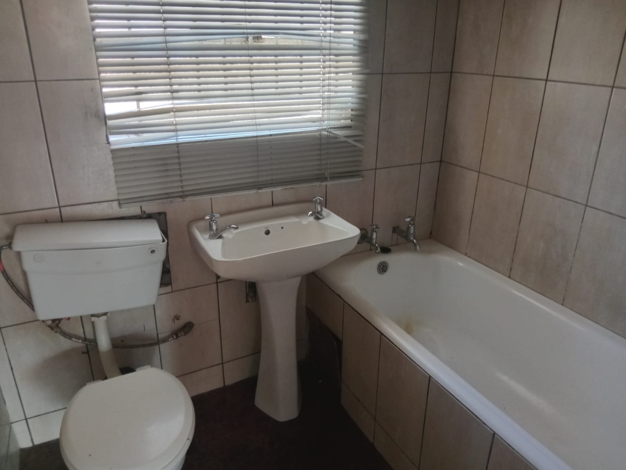 1 Bedroom Property for Sale in Germiston South Gauteng