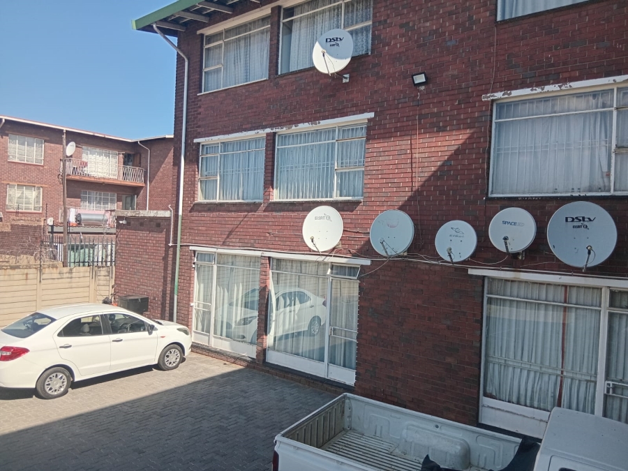 1 Bedroom Property for Sale in Germiston South Gauteng