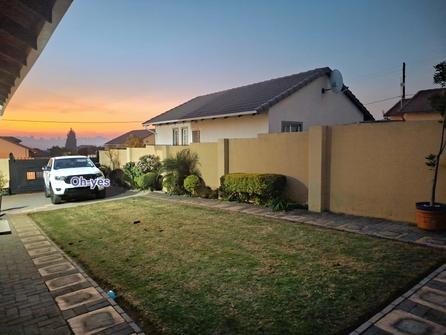 3 Bedroom Property for Sale in Cosmo City Gauteng