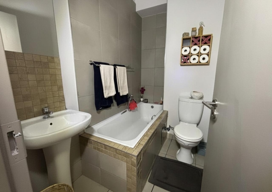 2 Bedroom Property for Sale in Elardus Park Gauteng