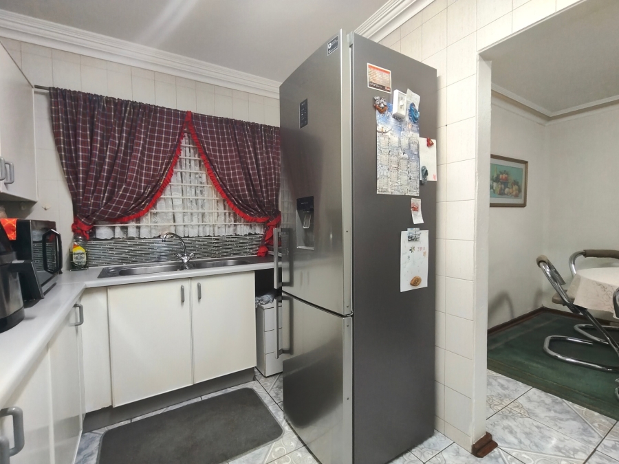 3 Bedroom Property for Sale in Raceview Gauteng