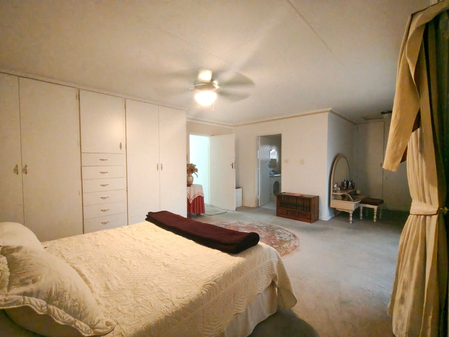 3 Bedroom Property for Sale in Raceview Gauteng