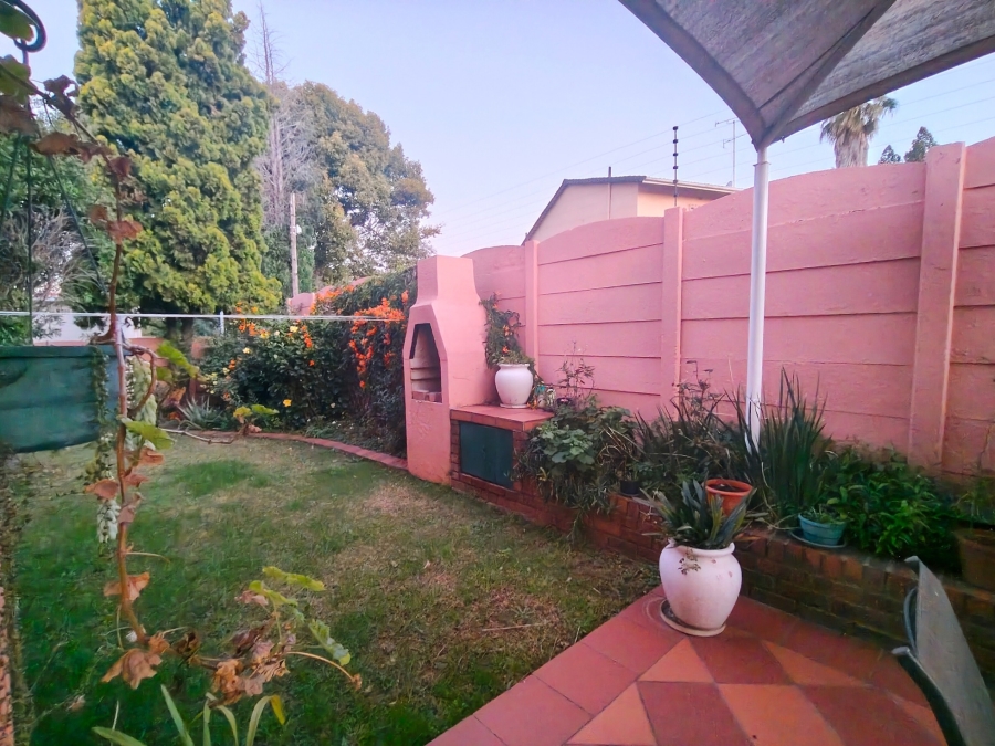 3 Bedroom Property for Sale in Raceview Gauteng