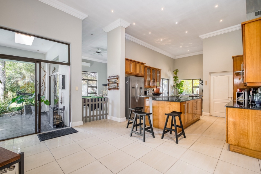To Let 4 Bedroom Property for Rent in Dainfern Valley Gauteng