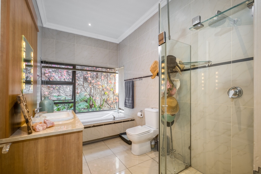 To Let 4 Bedroom Property for Rent in Dainfern Valley Gauteng