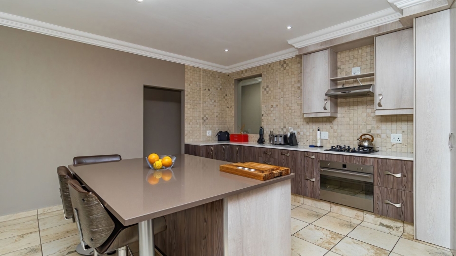 3 Bedroom Property for Sale in Beyers Park Gauteng