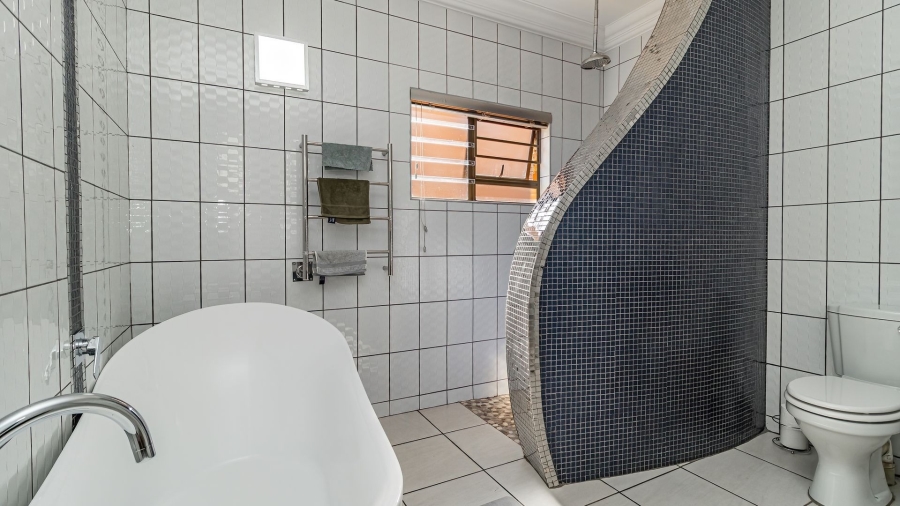 3 Bedroom Property for Sale in Beyers Park Gauteng