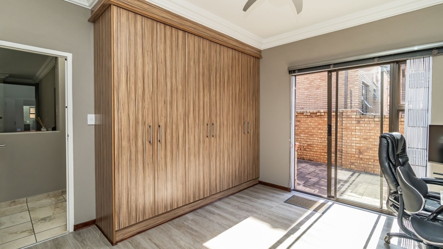 3 Bedroom Property for Sale in Beyers Park Gauteng