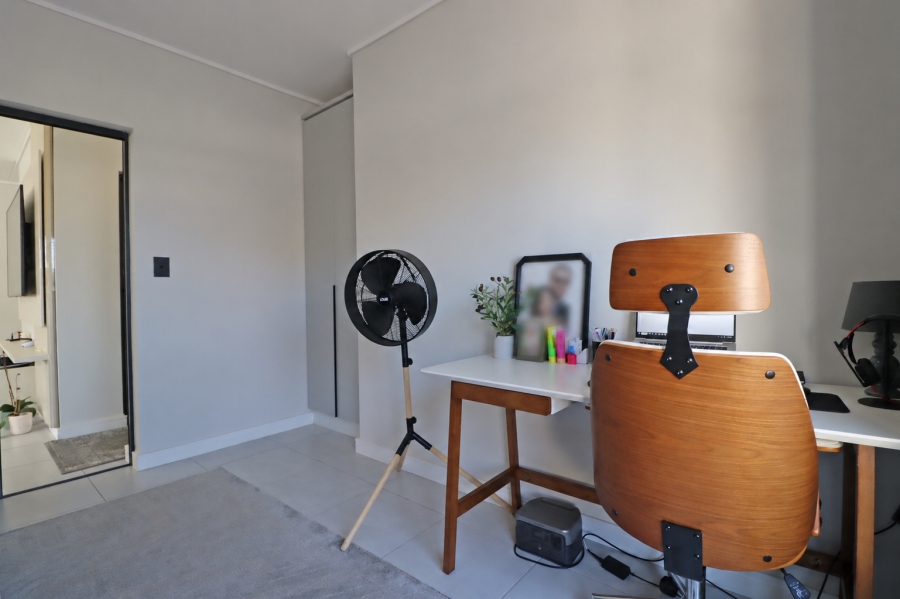 3 Bedroom Property for Sale in Crowthorne AH Gauteng